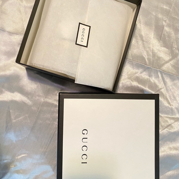 “AUTHENTIC” Gucci Leather belt with Double G buckle - Picture 7 of 8